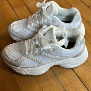 EUC Worn once chunky Rachel White Sneakers